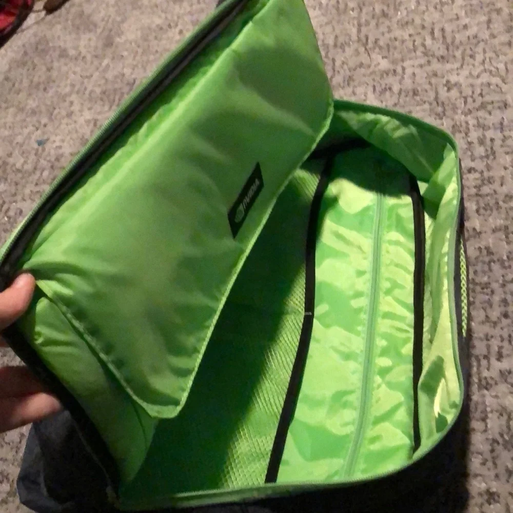 NWOT Bright Green and Gray Laptop Case